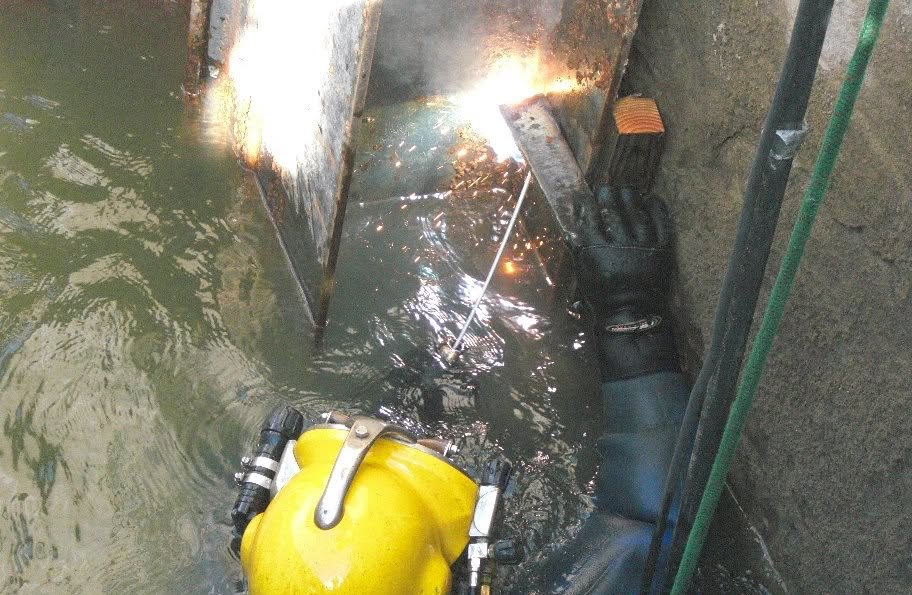 Underwater burning & cutting